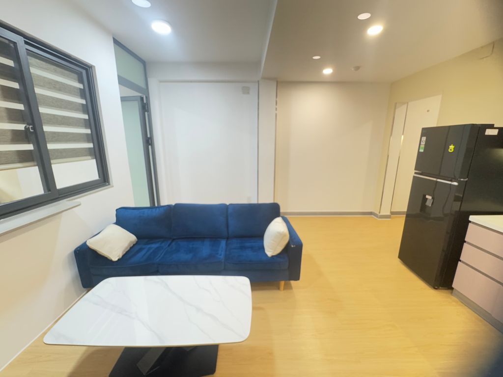 Cảm biến báo khói và báo nhiệt ở trong phòng