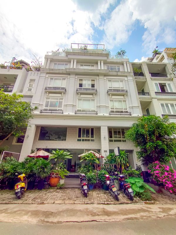 B & B Nội khu Hưng Phước 1