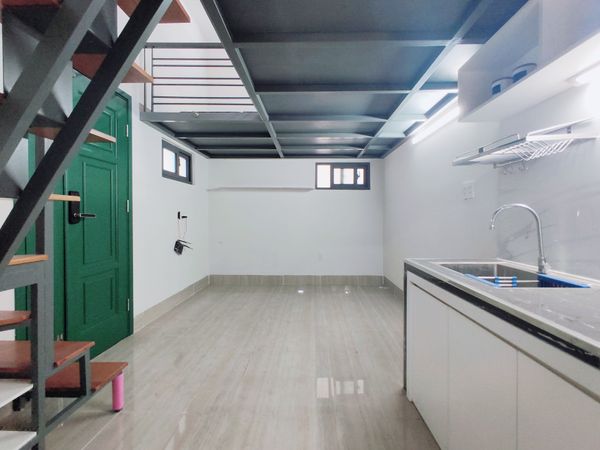 Ken's Apartment