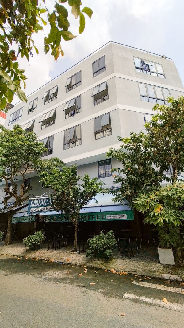 100 Đường số 79