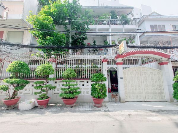 1/3 Hoàng Việt