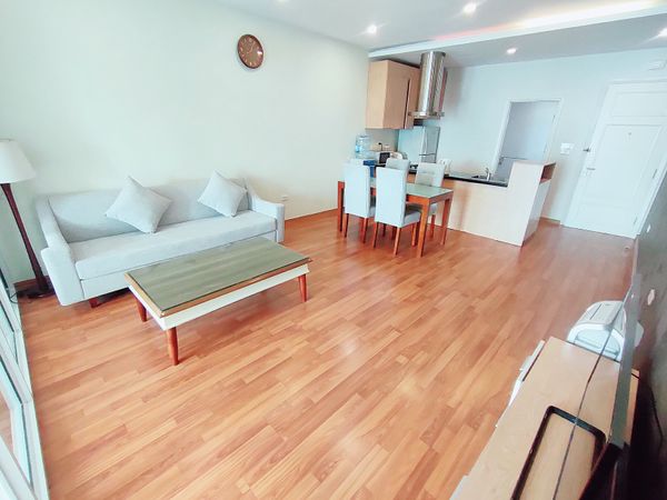 Zeus Serviced Apartment