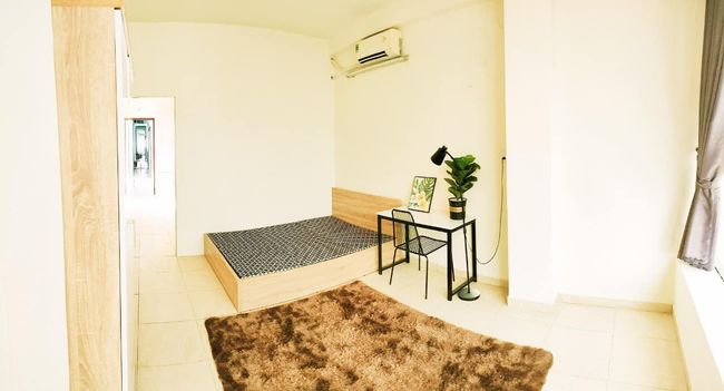 215 Cộng Hoà