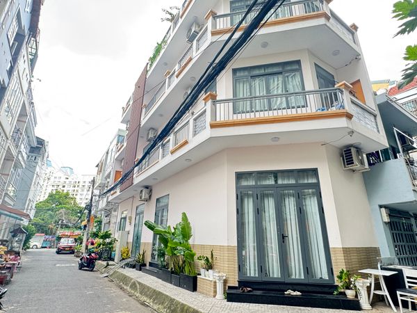 180/45/1 Nguyễn Hữu Cảnh